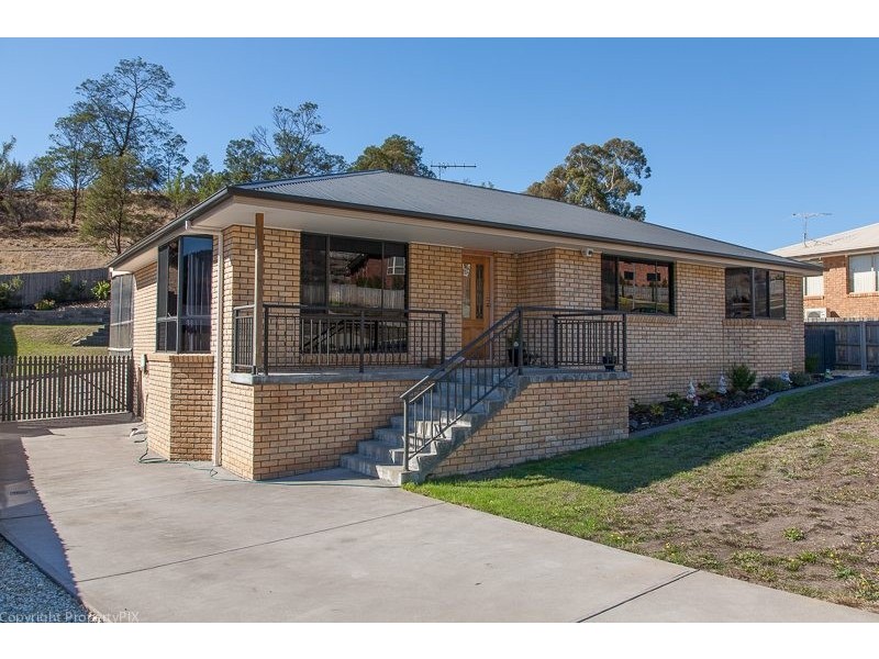 132 Branscombe Rd, Claremont TAS 7011