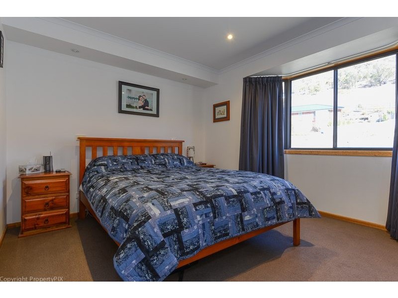 132 Branscombe Rd, Claremont TAS 7011