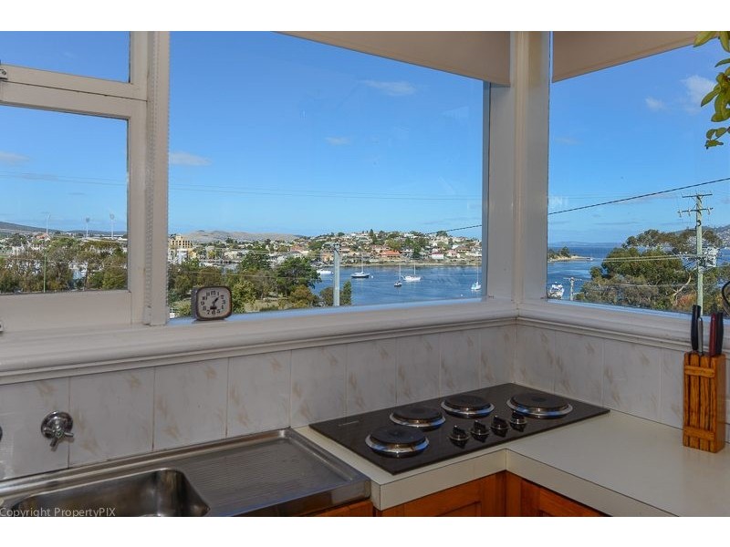 49 Bastick Street, Rosny TAS 7018