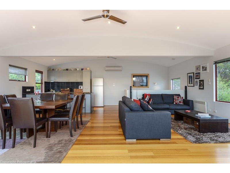2/60 Pindos Drive, Tranmere TAS 7018