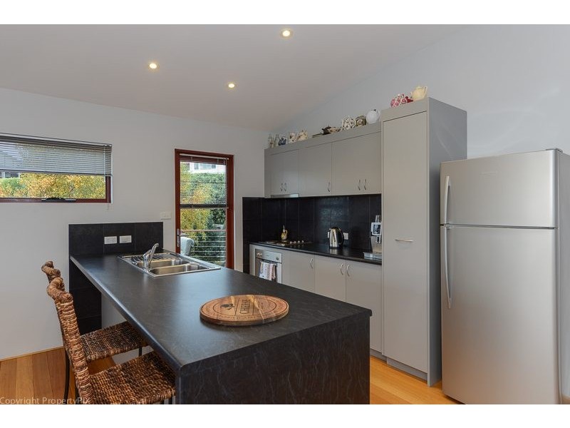 2/60 Pindos Drive, Tranmere TAS 7018
