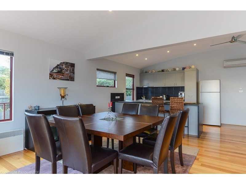 2/60 Pindos Drive, Tranmere TAS 7018