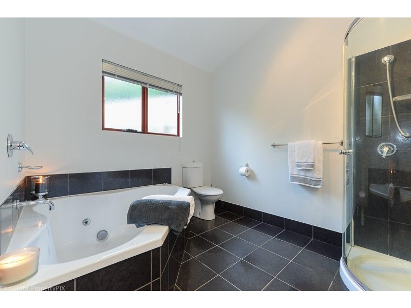 2/60 Pindos Drive, Tranmere TAS 7018