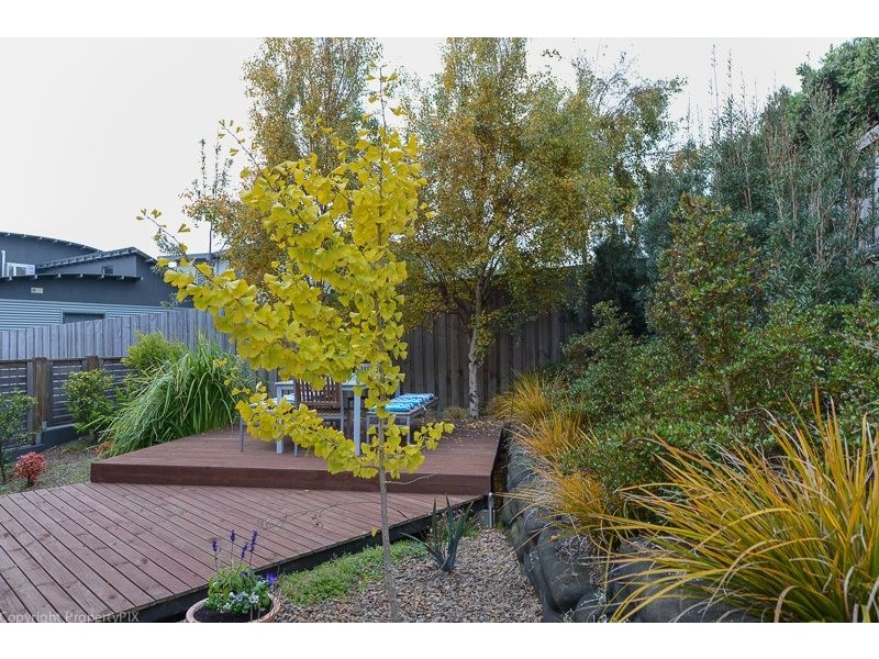 2/60 Pindos Drive, Tranmere TAS 7018