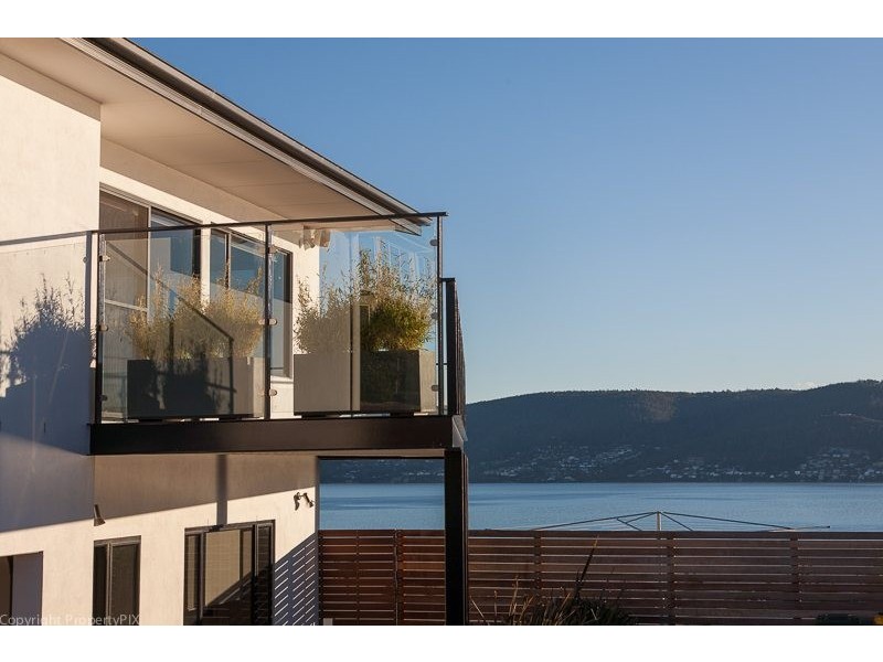 949 Oceana Drive, Tranmere TAS 7018