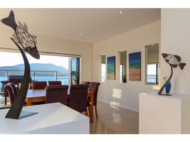 949 Oceana Drive, Tranmere TAS 7018