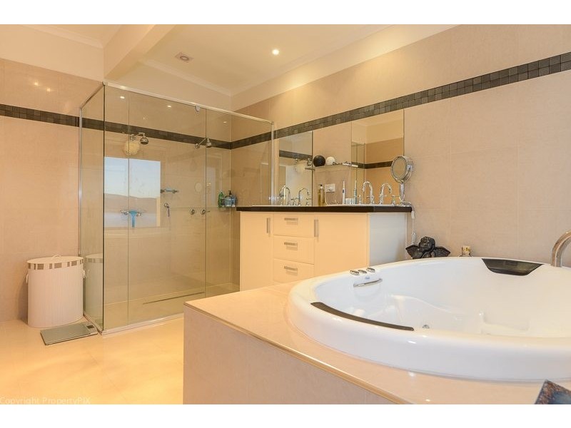 949 Oceana Drive, Tranmere TAS 7018