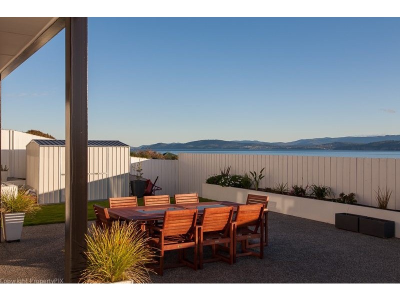 949 Oceana Drive, Tranmere TAS 7018