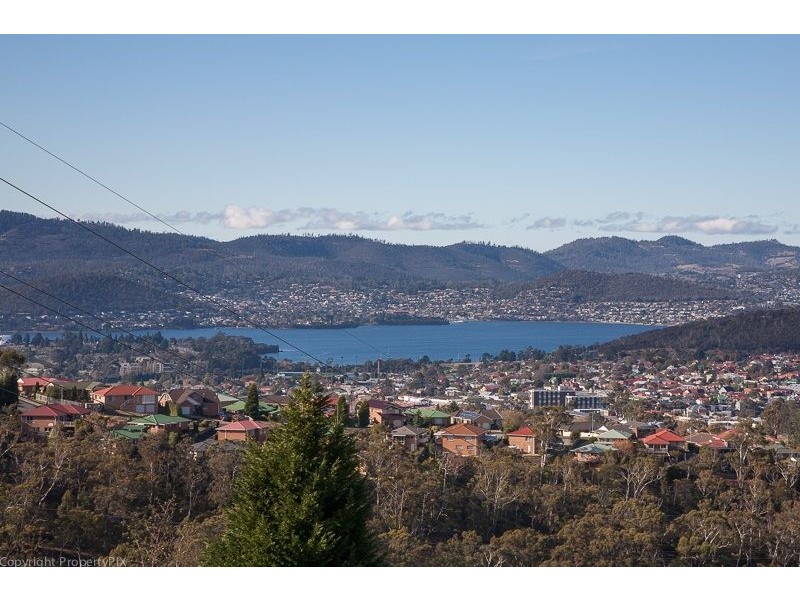 32 Firth Road, Lenah Valley TAS 7008