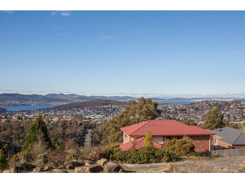 32 Firth Road, Lenah Valley TAS 7008