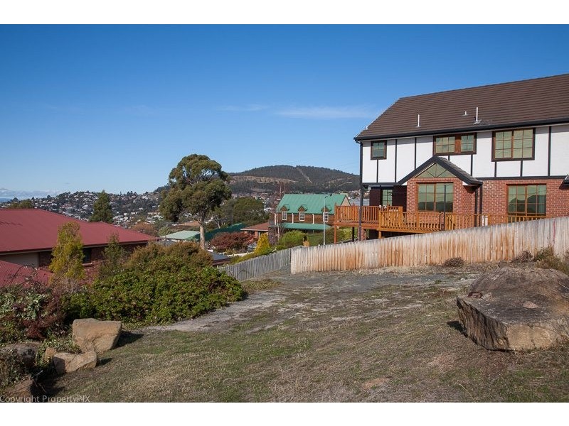 32 Firth Road, Lenah Valley TAS 7008