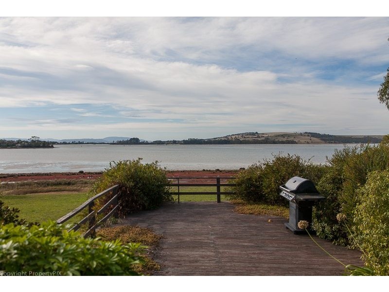 95 Clifton Beach Road, Clifton Beach TAS 7020