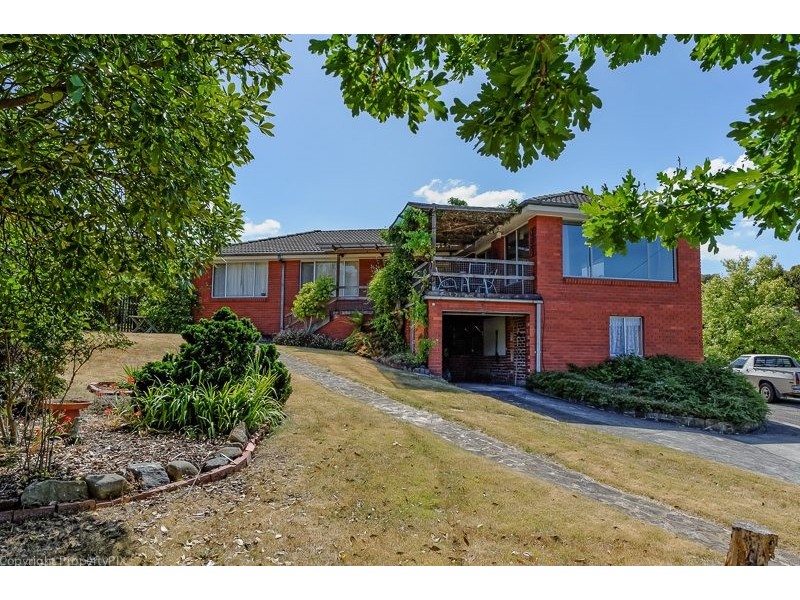 20 Clinton Road, Geilston Bay TAS 7015