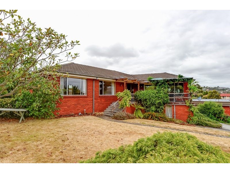 20 Clinton Road, Geilston Bay TAS 7015