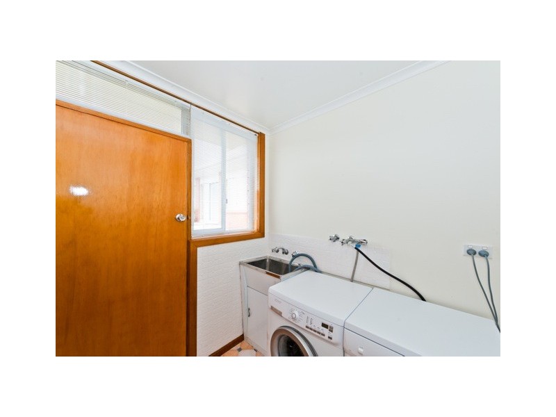 3 Coolangatta St, Lindisfarne TAS 7015