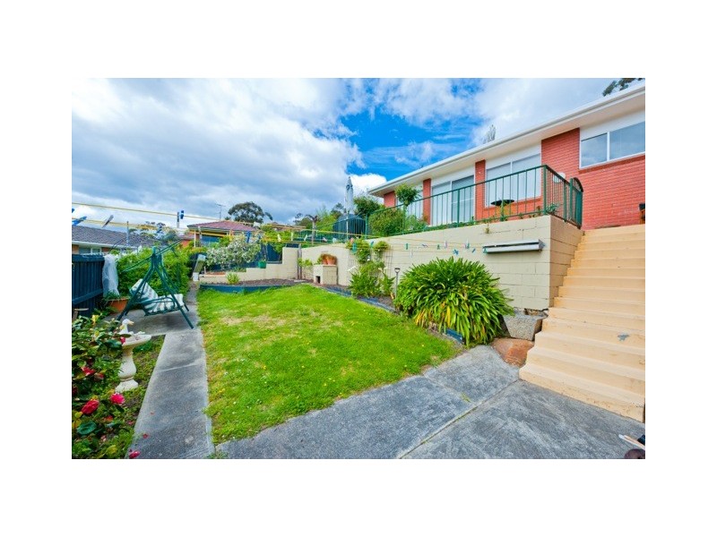 3 Coolangatta St, Lindisfarne TAS 7015