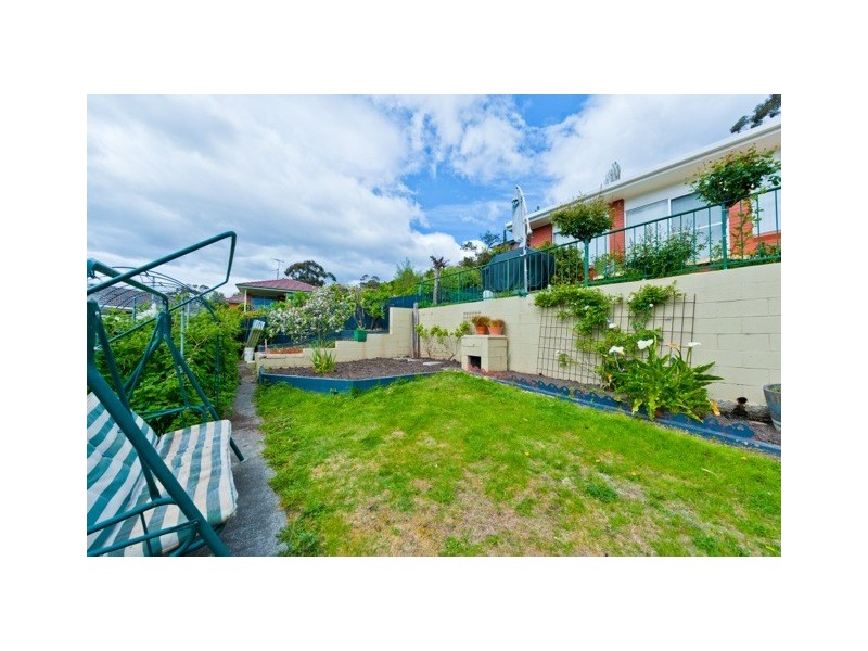 3 Coolangatta St, Lindisfarne TAS 7015