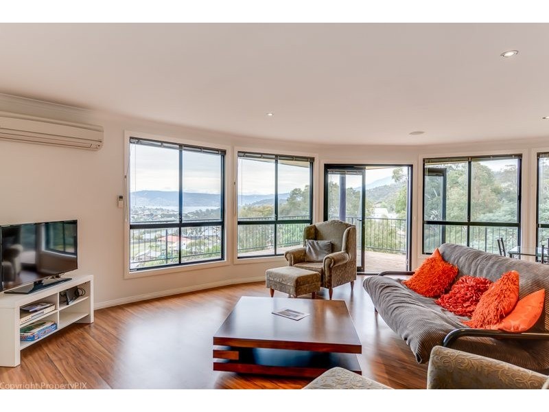 35 Wassell Place, Lindisfarne TAS 7015