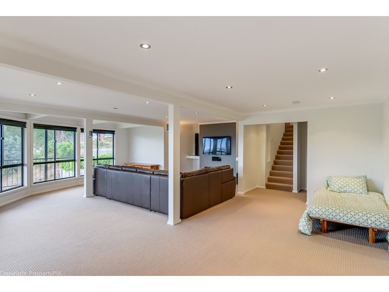 35 Wassell Place, Lindisfarne TAS 7015