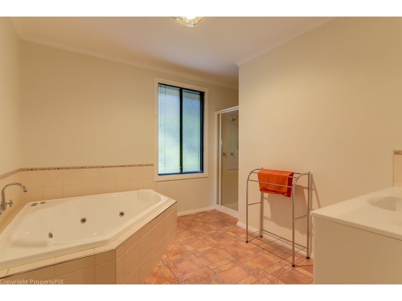 35 Wassell Place, Lindisfarne TAS 7015