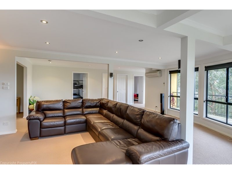 35 Wassell Place, Lindisfarne TAS 7015