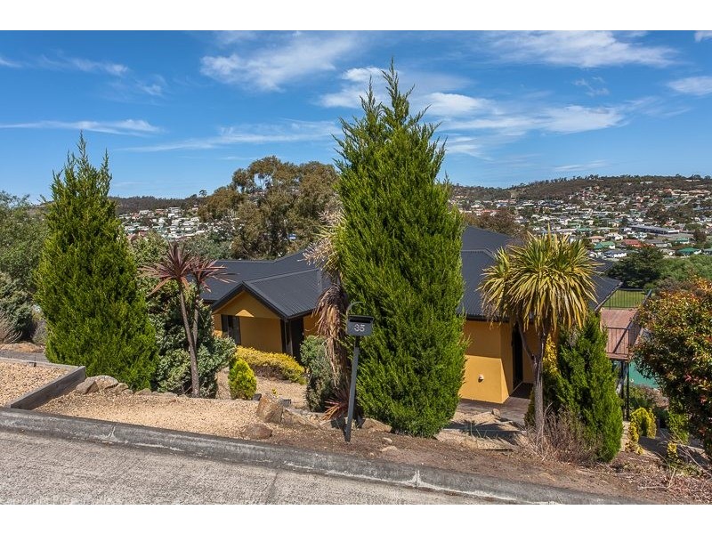 35 Wassell Place, Lindisfarne TAS 7015