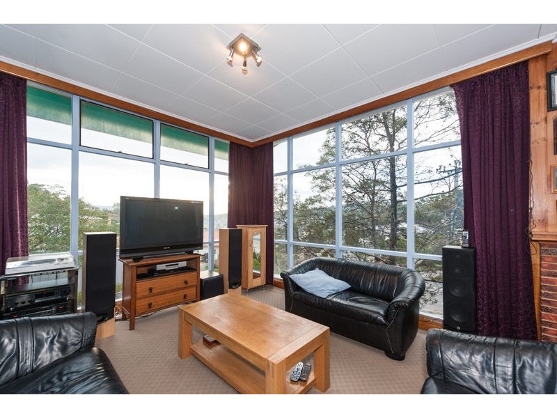 66 Gordons Hill Rd, Lindisfarne TAS 7015