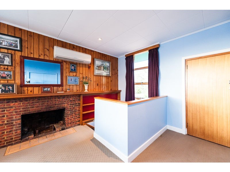66 Gordons Hill Rd, Lindisfarne TAS 7015