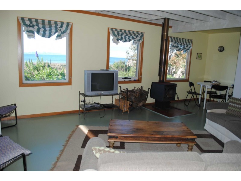 20 Esplanade, Swansea TAS 7190