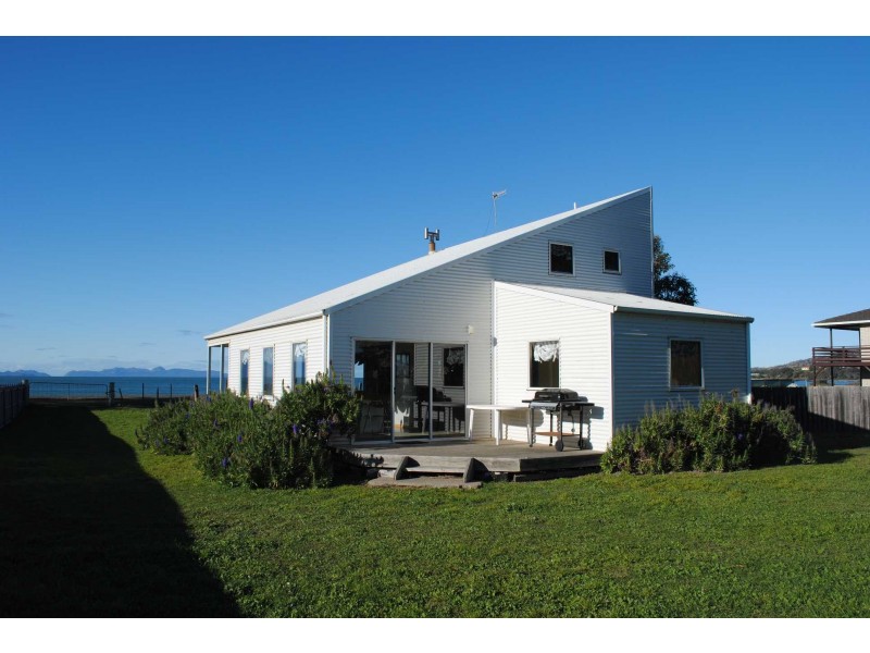 20 Esplanade, Swansea TAS 7190