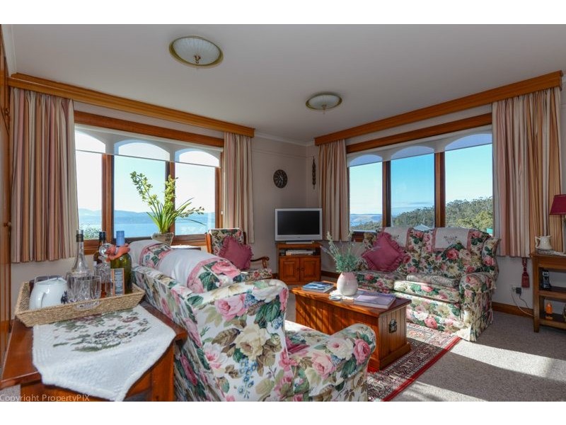 3/3 Kingsley Avenue, Sandy Bay TAS 7005