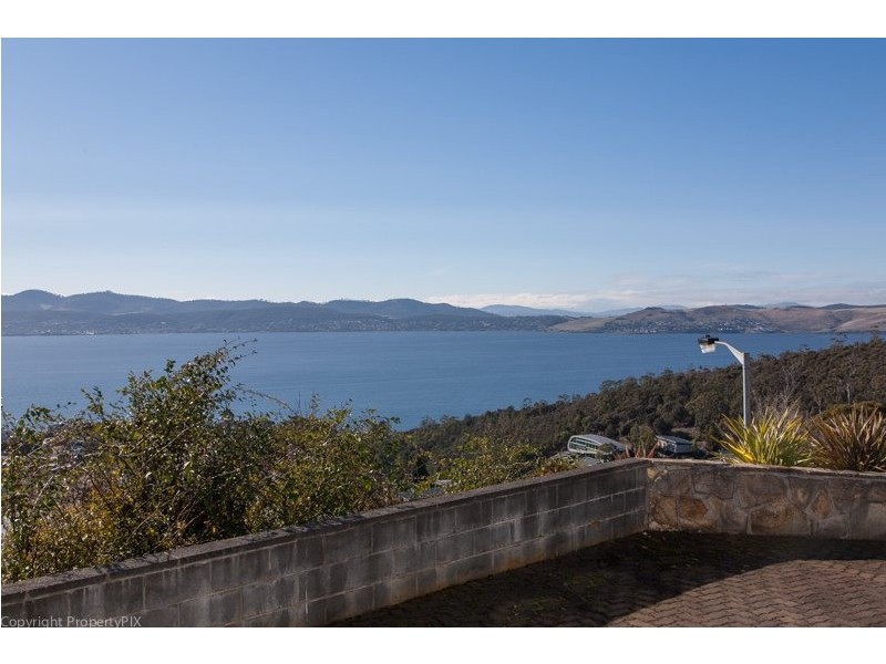 3/3 Kingsley Avenue, Sandy Bay TAS 7005