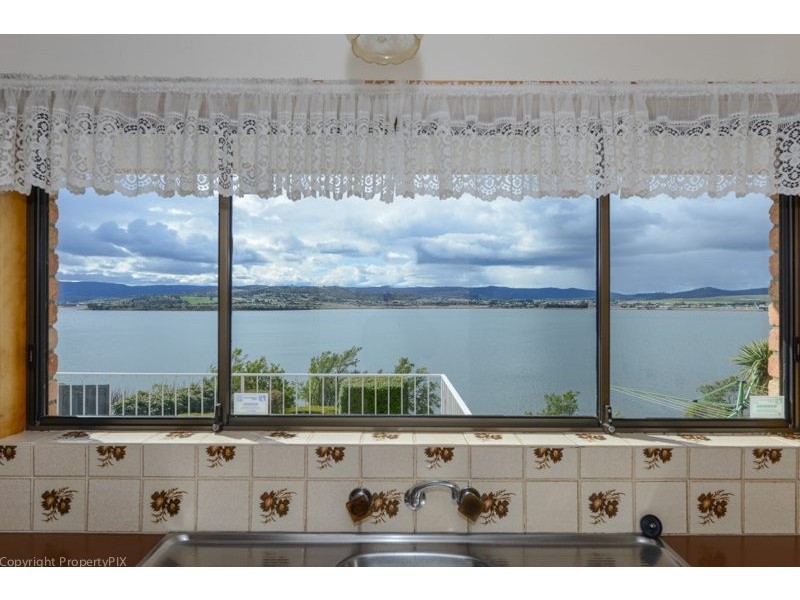 27 Esplanade, Midway Point TAS 7171