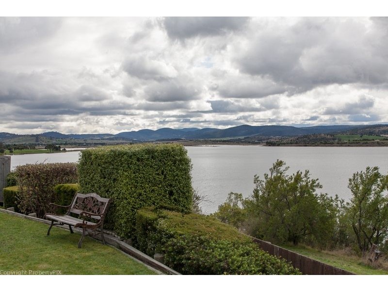 27 Esplanade, Midway Point TAS 7171