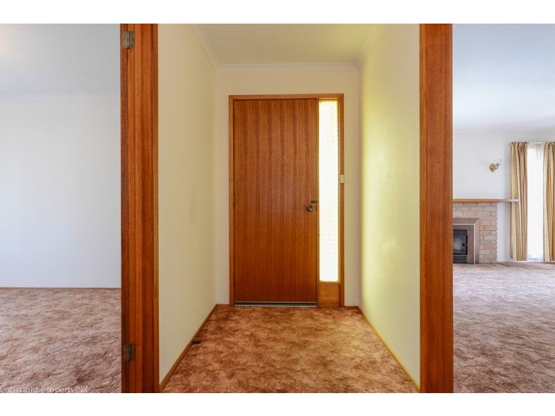 27 Esplanade, Midway Point TAS 7171