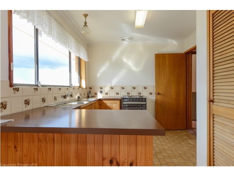 27 Esplanade, Midway Point TAS 7171