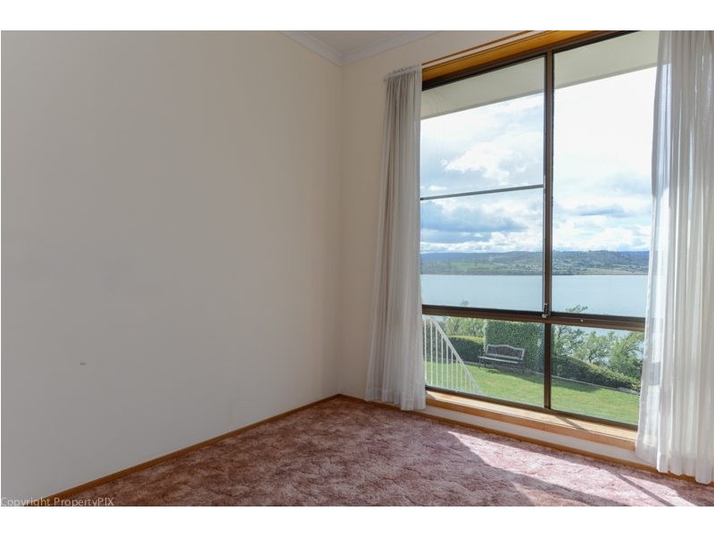 27 Esplanade, Midway Point TAS 7171