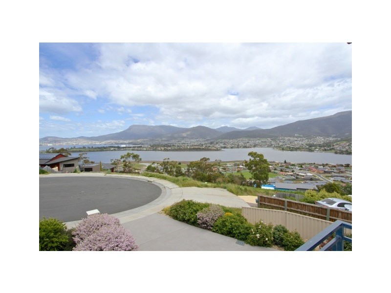 49 Natlee Crescent, Old Beach TAS 7017