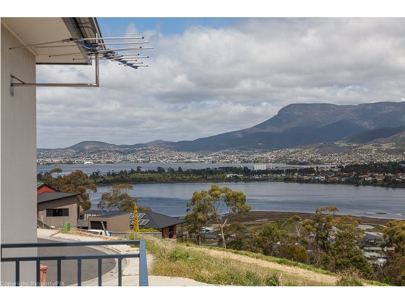 49 Natlee Crescent, Old Beach TAS 7017