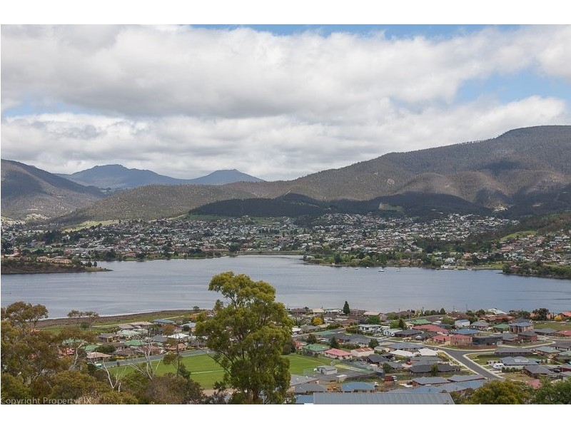 49 Natlee Crescent, Old Beach TAS 7017