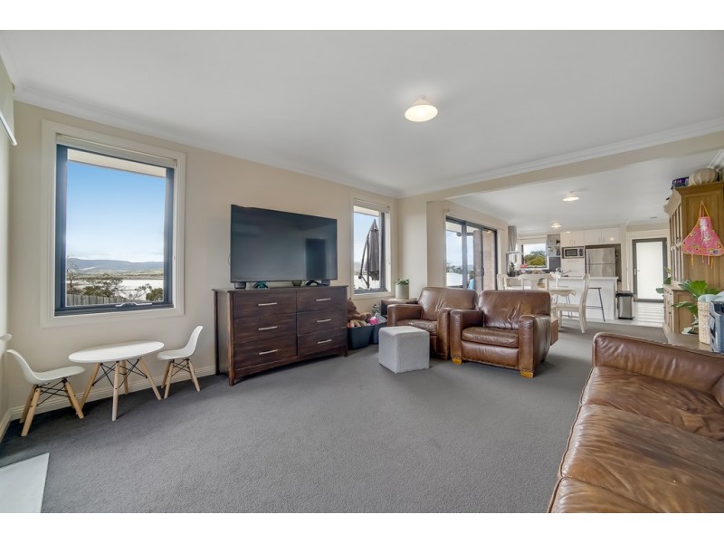 44 Midway Point Esplanade, Midway Point TAS 7171