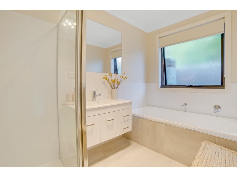 44 Midway Point Esplanade, Midway Point TAS 7171