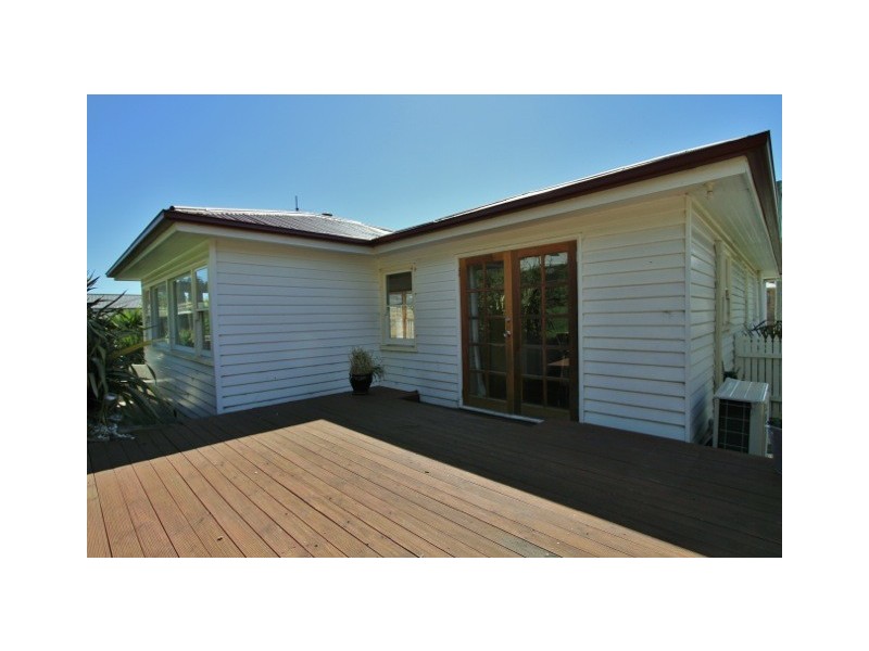 249 East Derwent Highway, Lindisfarne TAS 7015