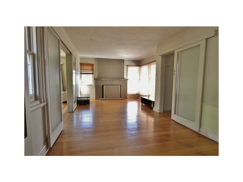 249 East Derwent Highway, Lindisfarne TAS 7015