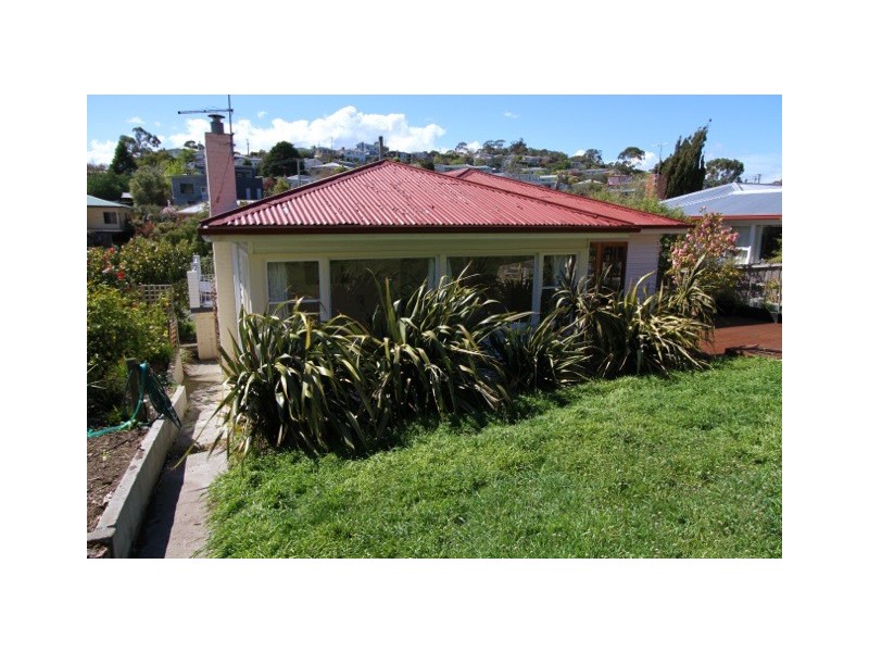 249 East Derwent Highway, Lindisfarne TAS 7015