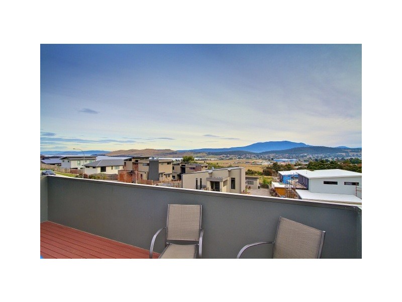 1/90 Oakdowns Parade, Oakdowns TAS 7019