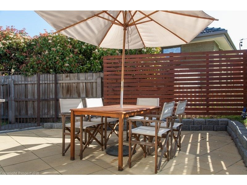 12 Lara Street, Howrah TAS 7018