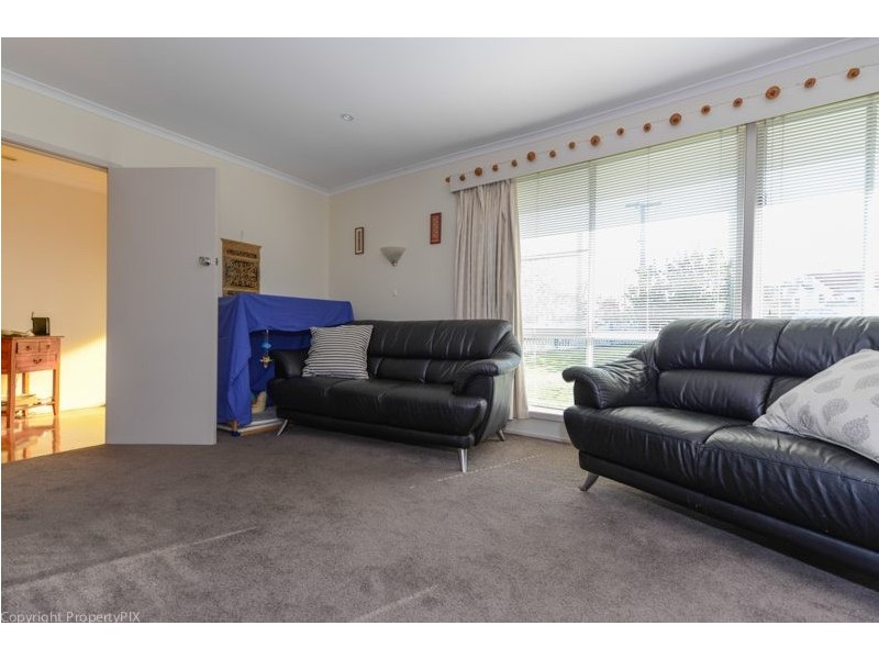 12 Lara Street, Howrah TAS 7018