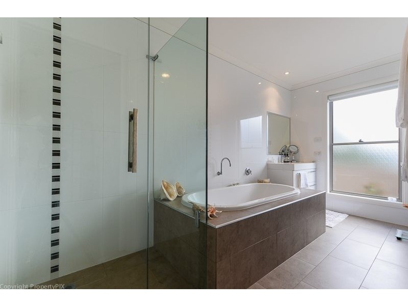 1/34A Fairview Drive, Kingston TAS 7050