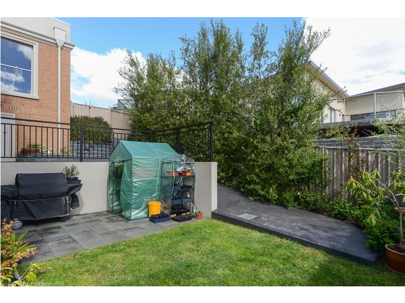 1/34A Fairview Drive, Kingston TAS 7050